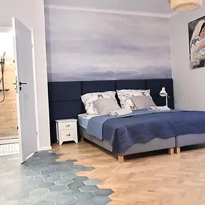 Kana Apartment - close, fast WiFi, no gas inside Apartamento