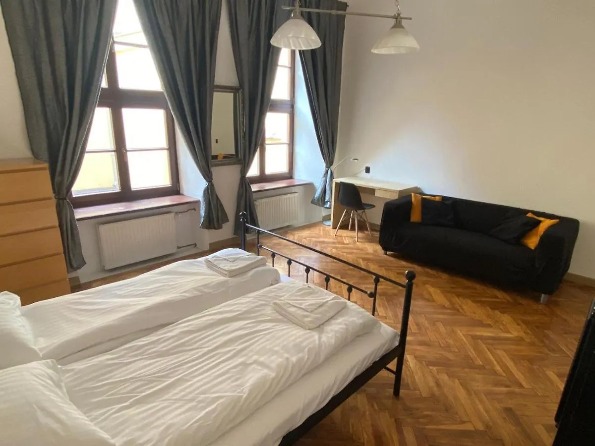 Main Square 18 King Apartament Krakov 0*,  Polsko